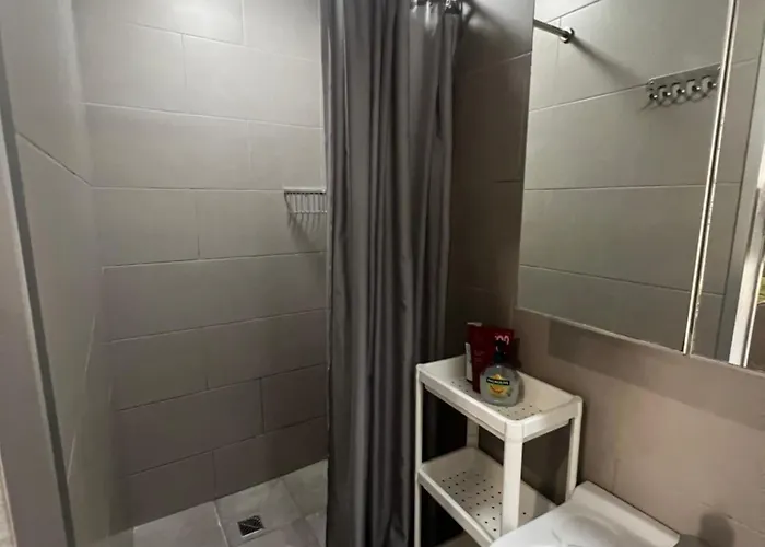 Апартаменти Beachside With Ac Адехе